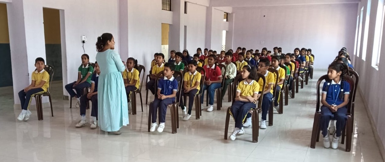 अशोका इंटरनेशनल एकेडमी में दासधर्म गुरुकुल की ओर से लगाया गया मोटिवेशनल कैंप…..