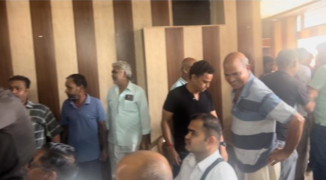 बड़ी खबर….38 लाख के पंचायत फंड का हिसाब मांगने पर खुली बैठक में हंगामा, माहौल बिगड़ने पर बैठक स्थगित…..